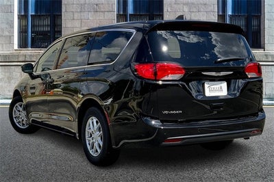 2026 Chrysler Voyager LX