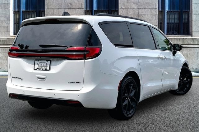 2025 Chrysler Pacifica Limited