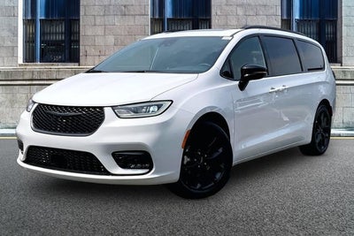 2025 Chrysler Pacifica Limited
