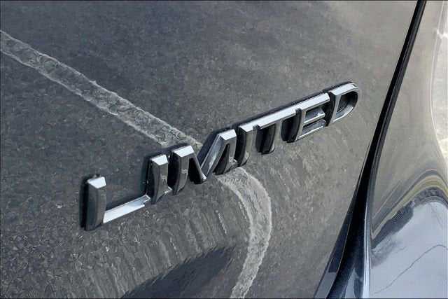 2020 Chrysler Pacifica Limited 35th Anniversary