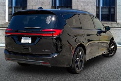 2025 Chrysler Pacifica Limited