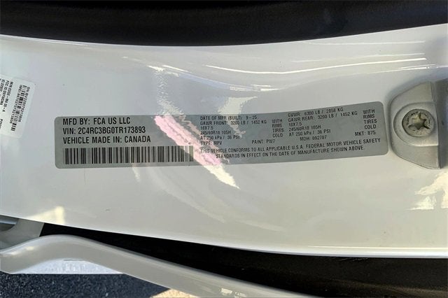 2026 Chrysler Pacifica Select