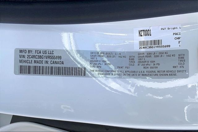 2027 Chrysler Pacifica Select