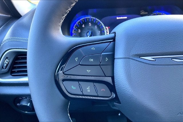 2027 Chrysler Pacifica Limited