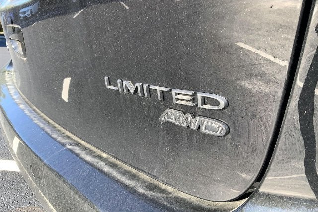 2027 Chrysler Pacifica Limited