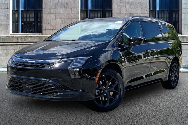 2027 Chrysler Pacifica Limited