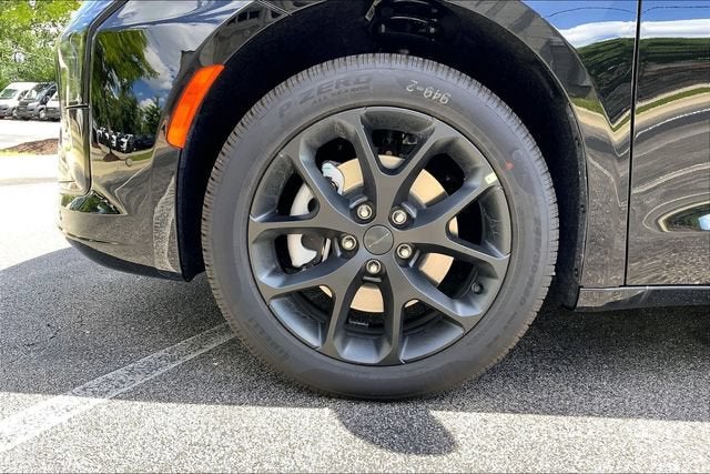 2027 Chrysler Pacifica Limited