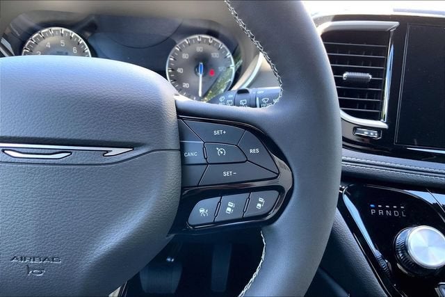 2027 Chrysler Pacifica Limited