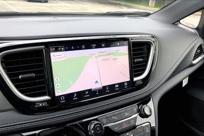 2027 Chrysler Pacifica Limited