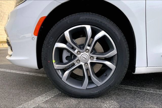 2026 Chrysler Pacifica Pinnacle