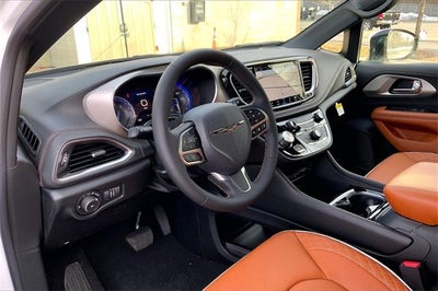 2026 Chrysler Pacifica Pinnacle