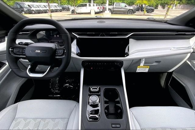 2026 Jeep Cherokee Overland