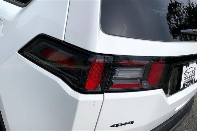 2026 Jeep Cherokee Overland