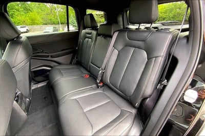 2026 Jeep Cherokee Overland