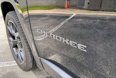 2026 Jeep Cherokee Overland