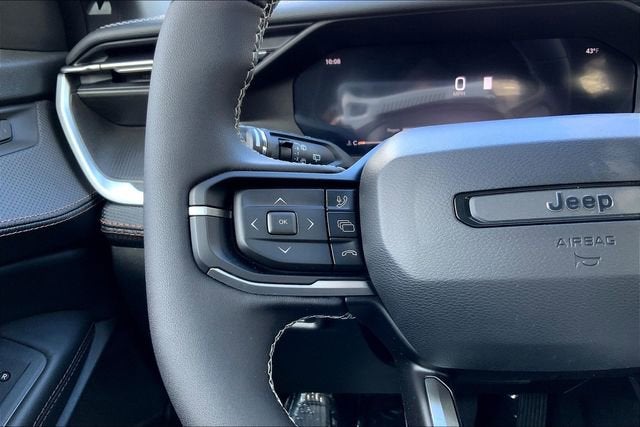 2026 Jeep Cherokee Overland