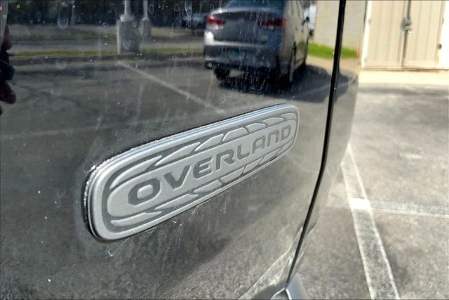 2026 Jeep Cherokee Overland