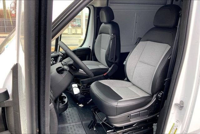 2026 RAM ProMaster Cargo Van Tradesman