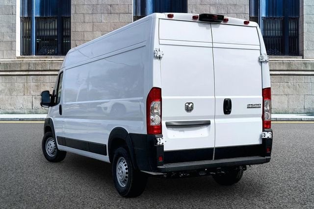 2026 RAM ProMaster Cargo Van Tradesman