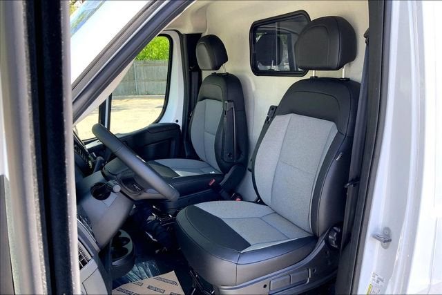 2026 RAM ProMaster Cargo Van Tradesman