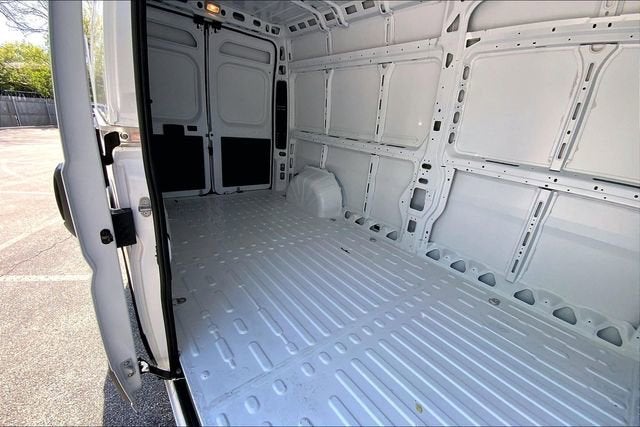 2026 RAM ProMaster Cargo Van Tradesman