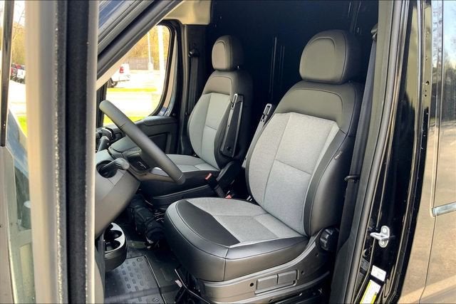 2026 RAM ProMaster Cargo Van Tradesman