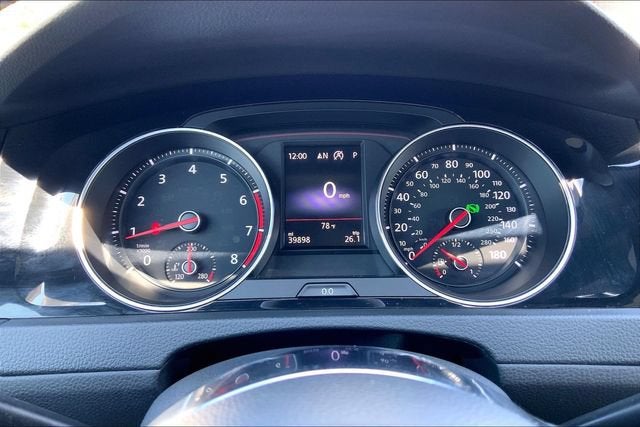 2018 Volkswagen Golf GTI SE