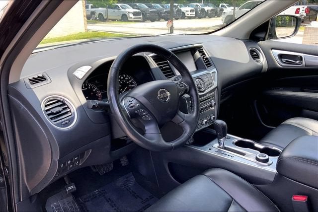 2019 Nissan Pathfinder SL