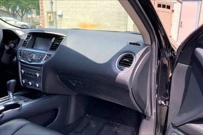 2019 Nissan Pathfinder SL