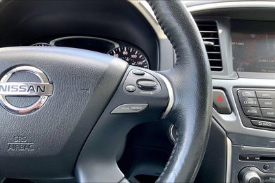 2019 Nissan Pathfinder SL