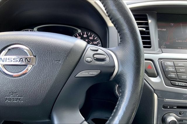2019 Nissan Pathfinder SL