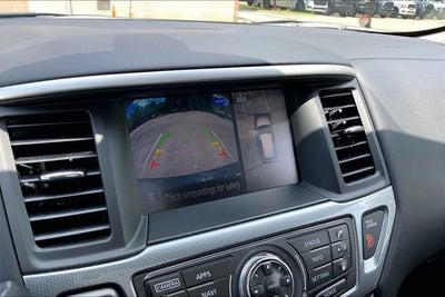 2019 Nissan Pathfinder SL