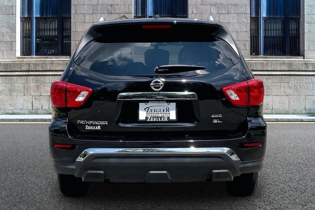 2019 Nissan Pathfinder SL