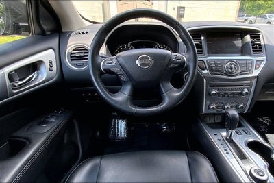 2019 Nissan Pathfinder SL