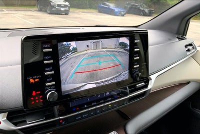 2021 Toyota Sienna XLE