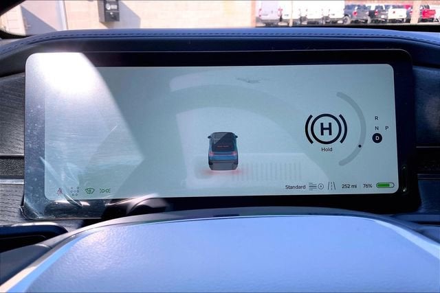 2025 Rivian R1S Adventure