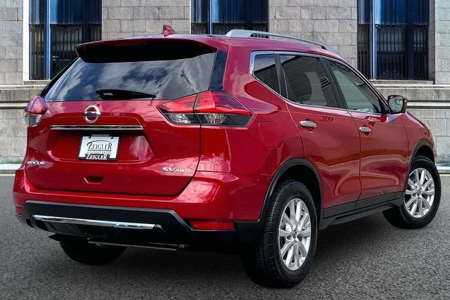2017 Nissan Rogue SV