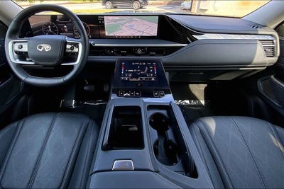2025 INFINITI QX80 SENSORY