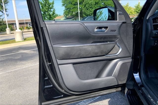 2025 INFINITI QX80 SENSORY