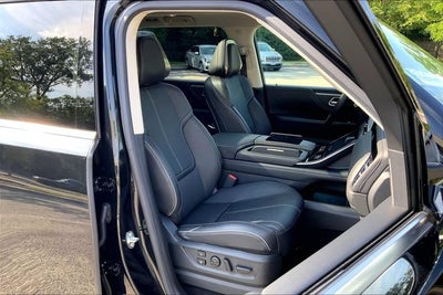 2025 INFINITI QX80 SENSORY