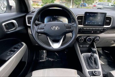 2025 Hyundai Venue SEL