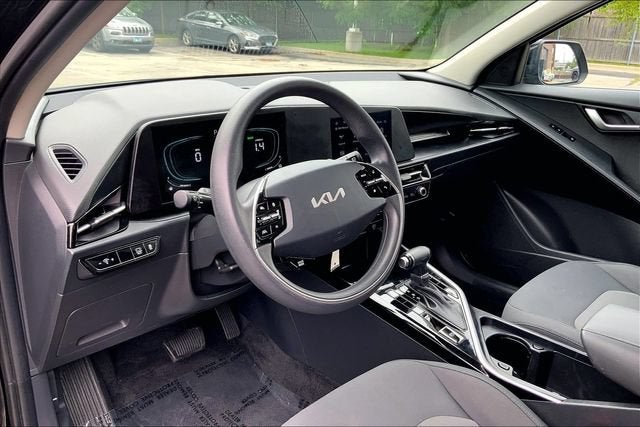 2025 Kia Niro LX