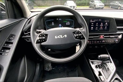 2025 Kia Niro LX