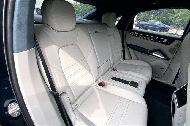 2022 Porsche Cayenne Turbo