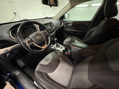 2015 Jeep Cherokee Sport Remote keyless entry