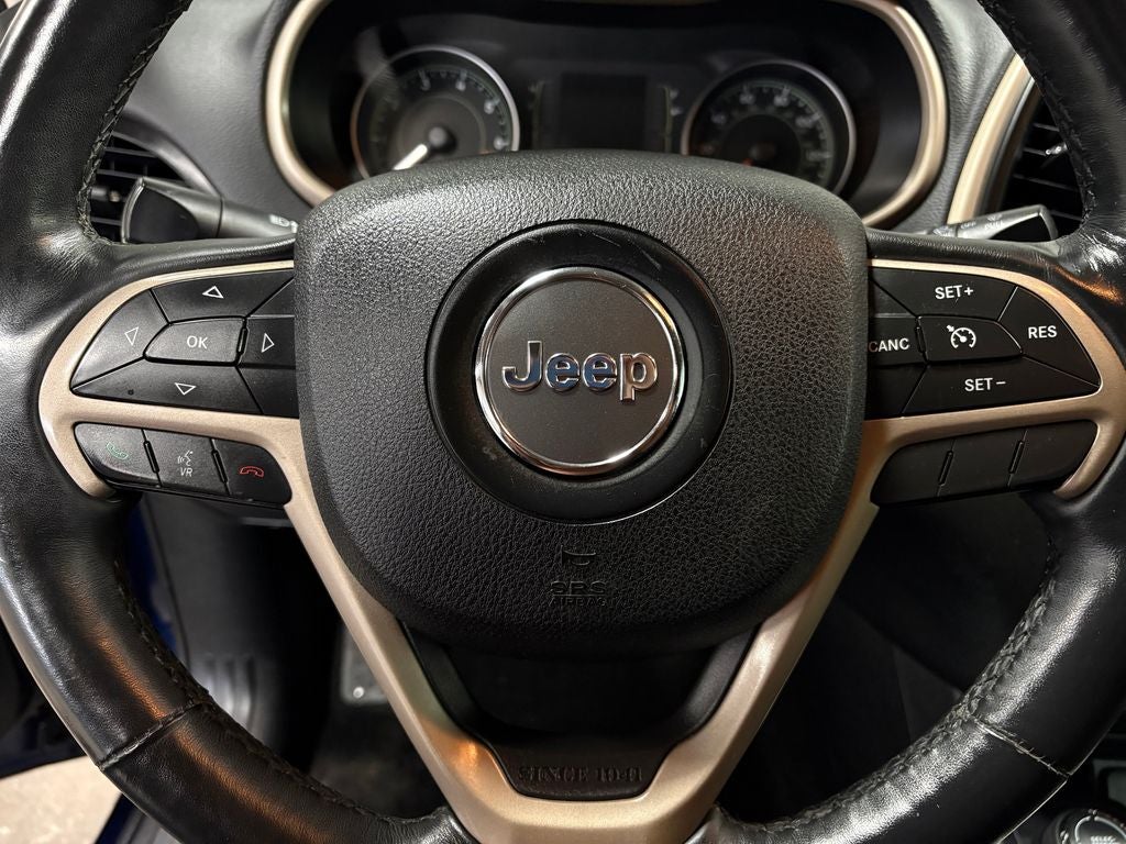 2015 Jeep Cherokee Sport Remote keyless entry