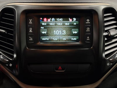 2015 Jeep Cherokee Sport Remote keyless entry