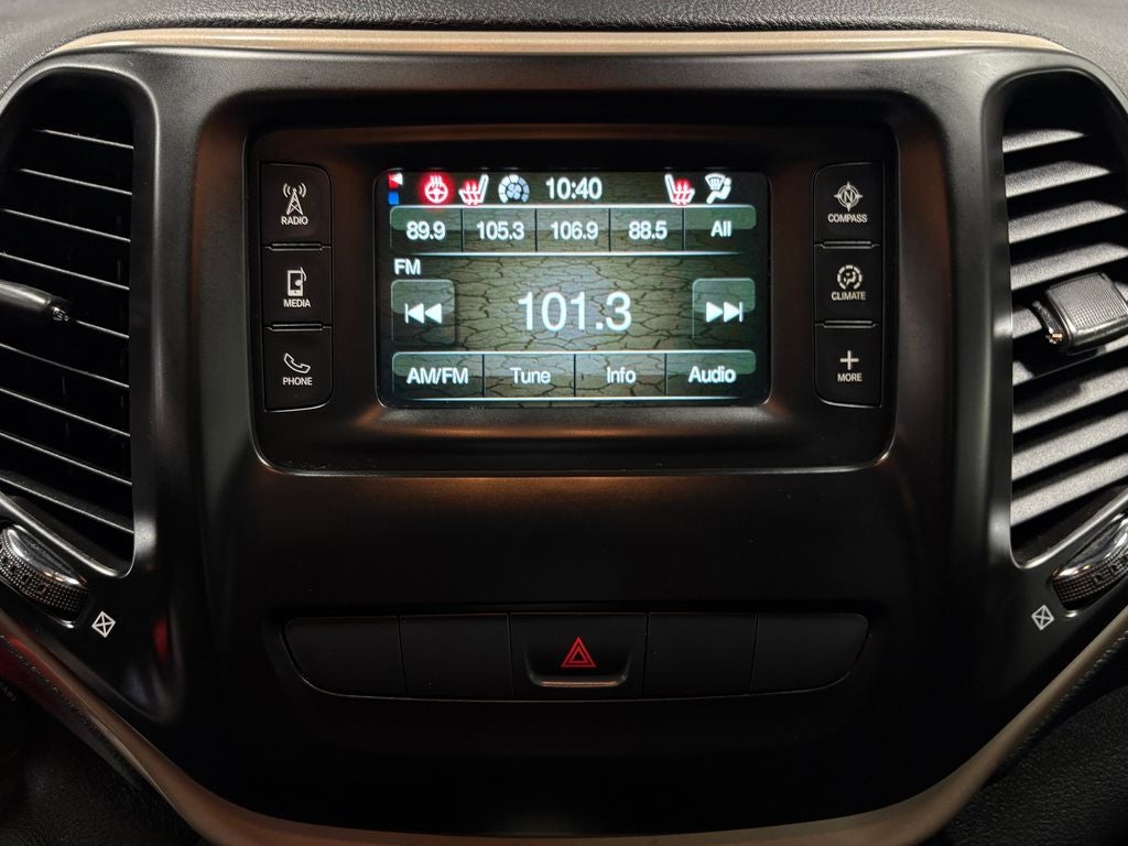 2015 Jeep Cherokee Sport Remote keyless entry