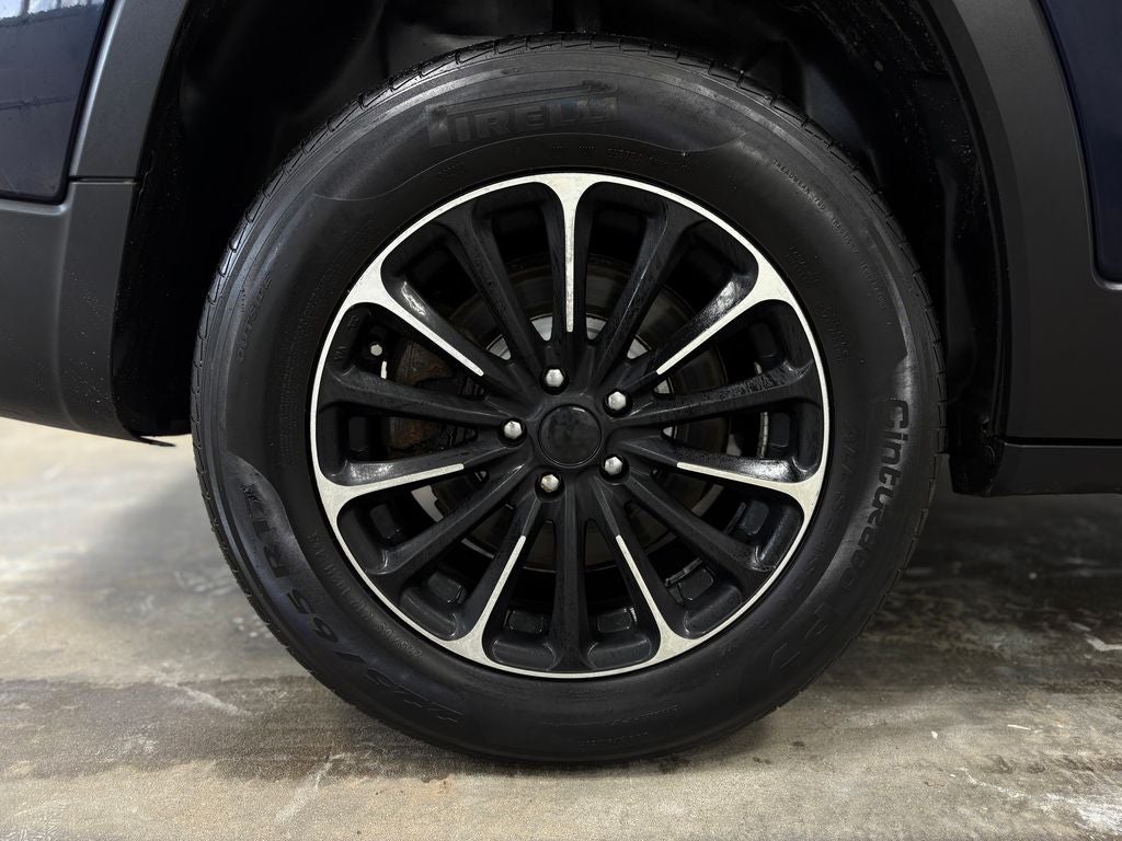 2015 Jeep Cherokee Sport Remote keyless entry