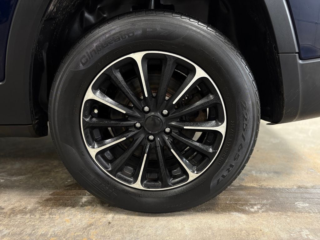 2015 Jeep Cherokee Sport Remote keyless entry